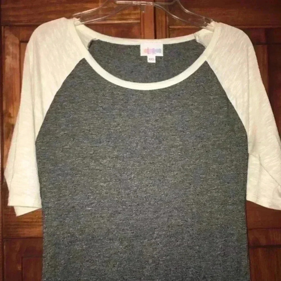 LuLaroe Julia Gray‎ with cream sleeves xxs - Picture 2 of 3